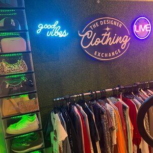 LIKE FOR LIVE SHOW NOTIFACTIONS!  @Designer813 - Fast Shipping - 5 Star Seller